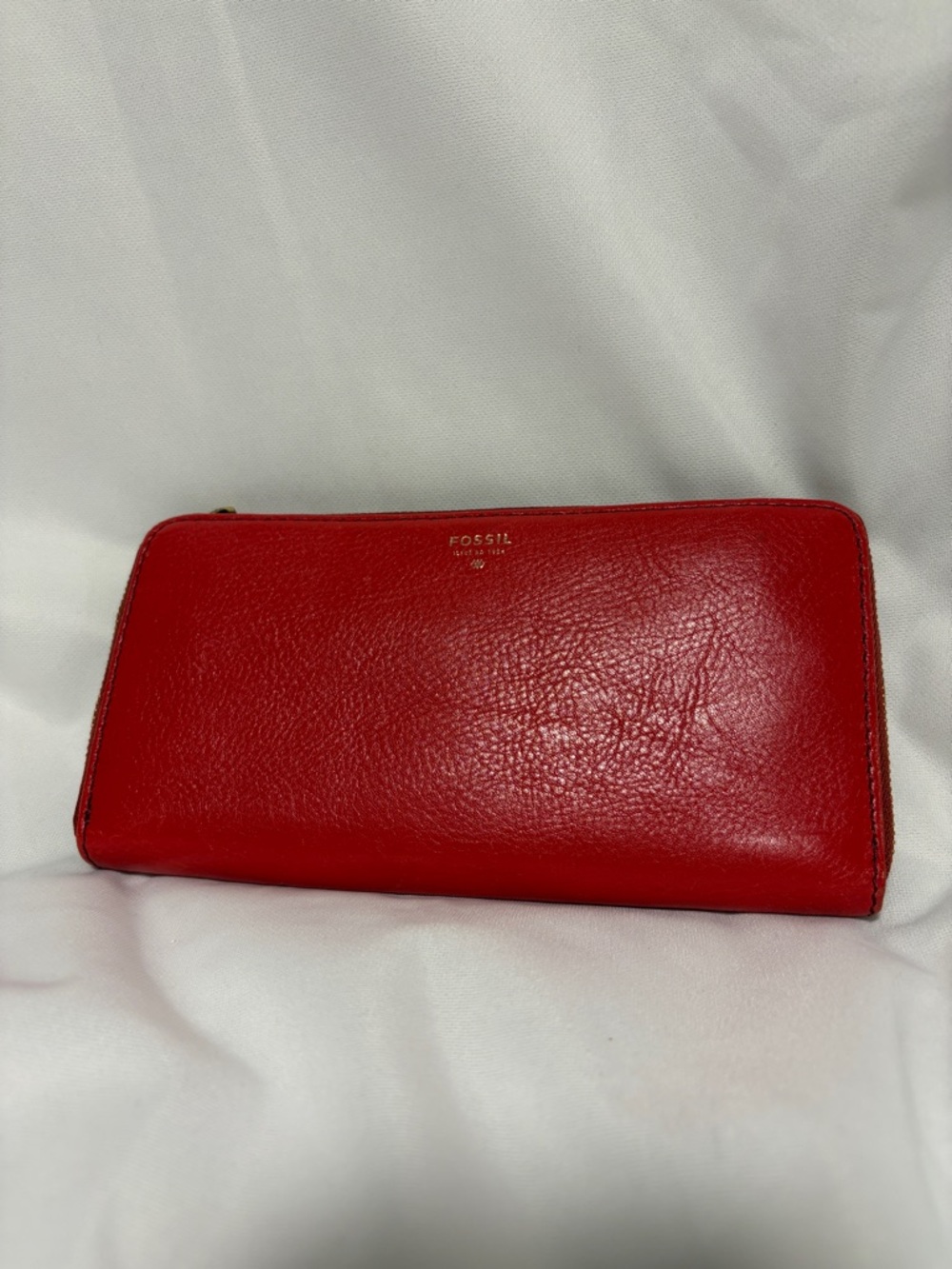 Fossil Bold Red Leather Zip-Around Wallet